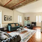 아파트 Trevi Charming Penthouse 로마