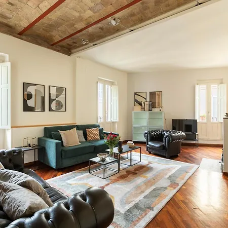 דירה Trevi Charming Penthouse רומא