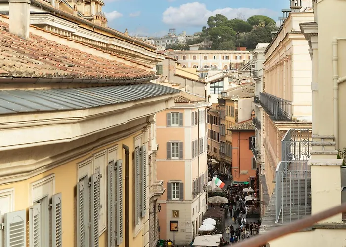 Trevi Charming Penthouse アパート