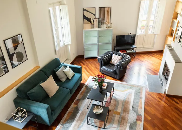 Trevi Charming Penthouse アパート *